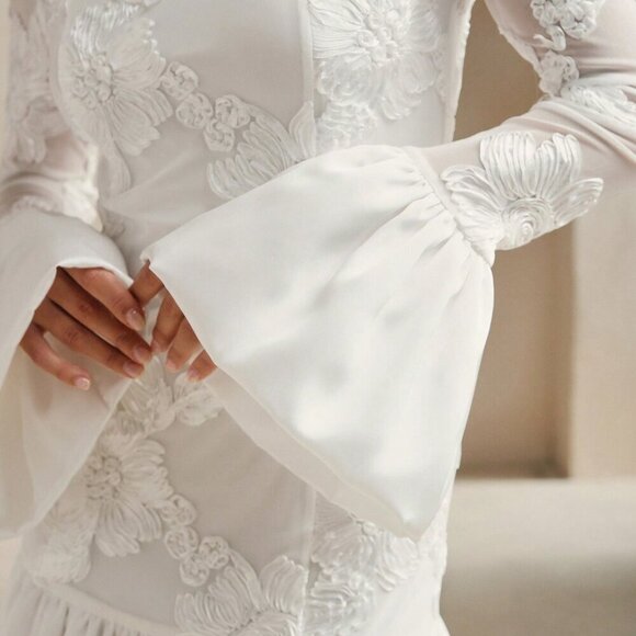 White Elegant Women's French Embroidered Fitted Floral Midi Dress - Picture 2 of 7